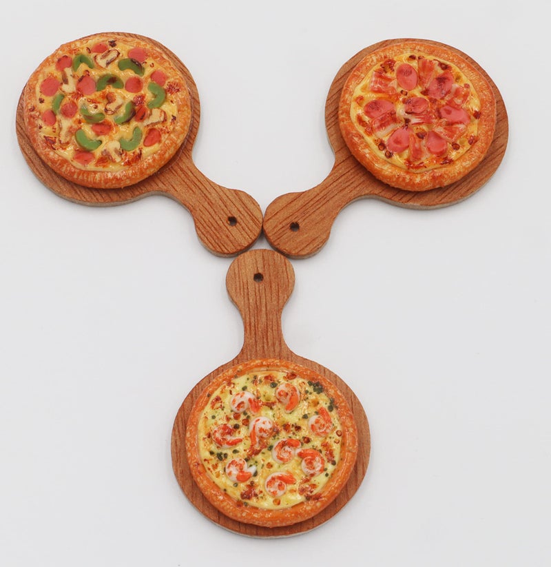 ThaiHonest Mixed 3 Assorted Pizza Dollhouse Miniature on Wooden Tray, Dollhouse Food Dollhouse Kitchen Miniature - Image 2